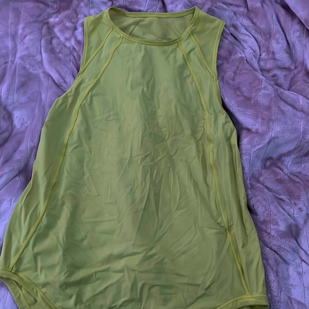 Lulu Sculpt Tank. Size 8. Selling for $35 willing to negotiate!
